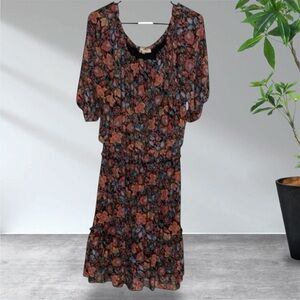 🌹 Joie de vivre black floral shift dress.